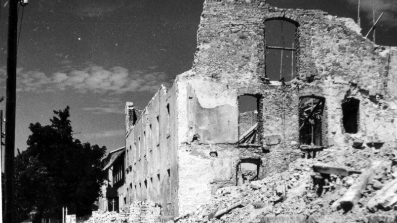 Noch einen Tag nach Kriegsende beschloss eine "Werwolf"-Gruppe, das erzgebirgische Altenberg zu verteidigen. Die Folge war die Zerstörung fast des gesamten Ortszentrums.