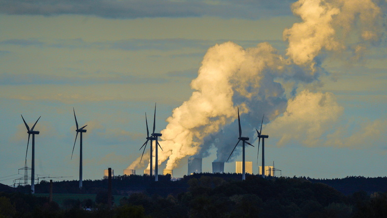 Das Kohlekraftwerk in Boxberg in der Lausitz geht Ende 2038 vom Netz. Für die sächsischen Kohleregionen startet nun ein Förderprogramm für den Strukturwandel.
