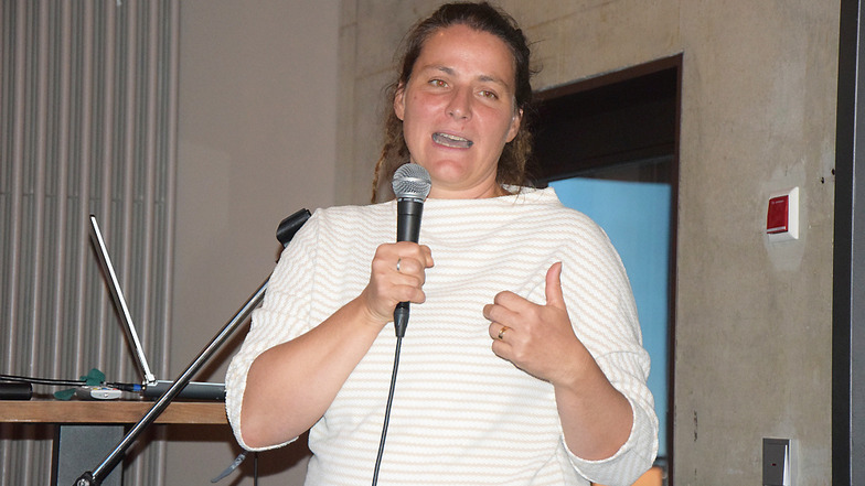 Dr. Maria Lidola hat im Hoyerswerdaer Bürgerzentrum über ihr Filmprojekt mit dem Titel „Starke Frauen im Bergbau“ Auskunft gegeben.