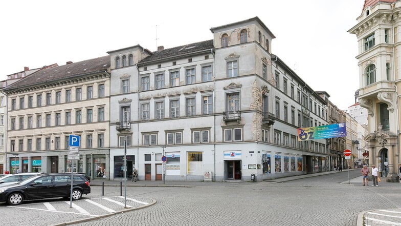 Der „City-Shop Förster“ war im Eckhaus Obermarkt 6 /Steinstraße 1 zu finden. Aktuell stehen die Ladenräume leer.