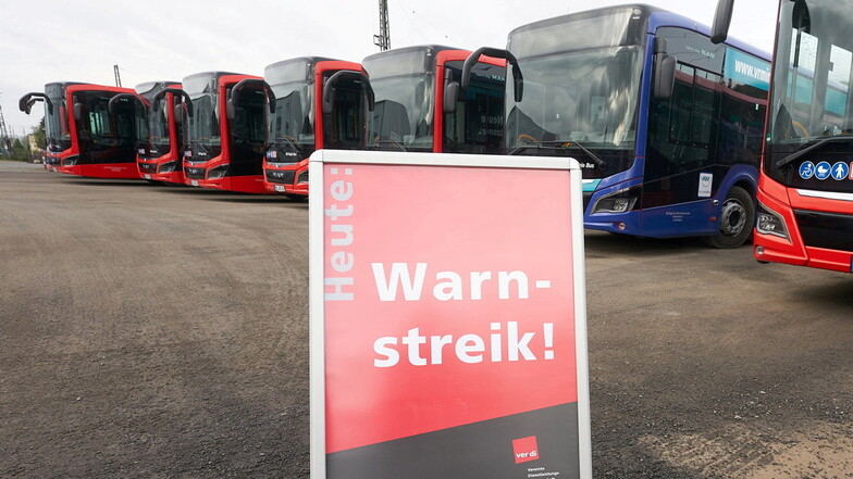 Von Mittwoch an stehen viele Busse im Kreis Görlitz in den Depots.