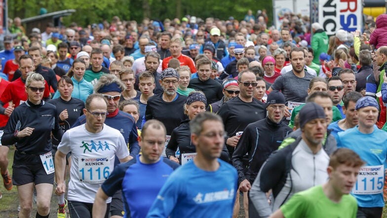 Start für die 17-Kilometer-Strecke: Ein Bild vom 46. Zittauer Gebirgslauf & Wandertreff 2019. An dem nahmen Tausende Sportler teil.