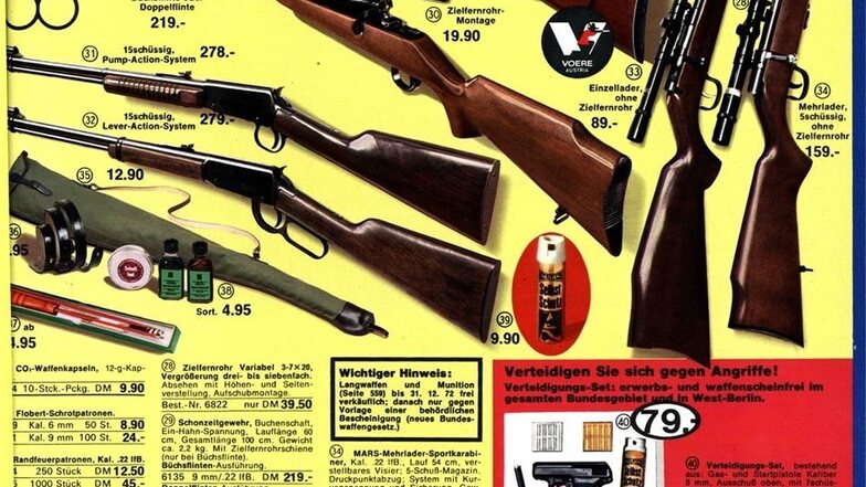 Das waren noch Zeiten: Bis Ende 1972 waren Feuerwaffen für Freizeit (Jagd) und Sport sogar über Kataloge frei verkäuflich. Dabei genügte der Nachweis, dass der Empfänger 18 Jahre und älter ist. Dem Quelle-Katalog von 1972 war der „wichtige Hinweis“ auf di