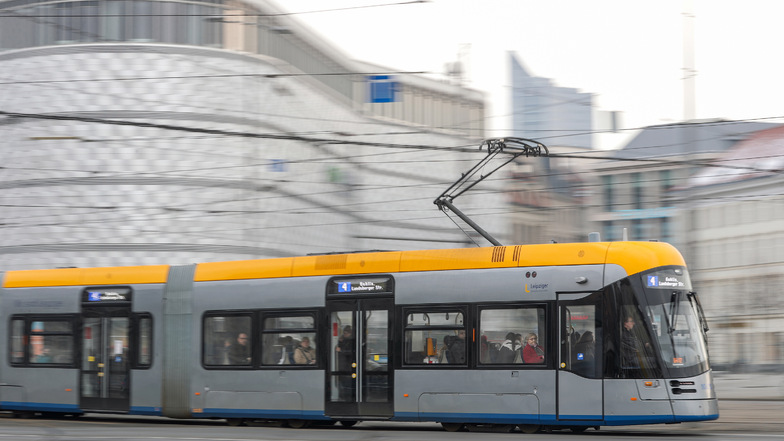 Vier Menschen nach Tram-Unfall in Leipzig verletzt