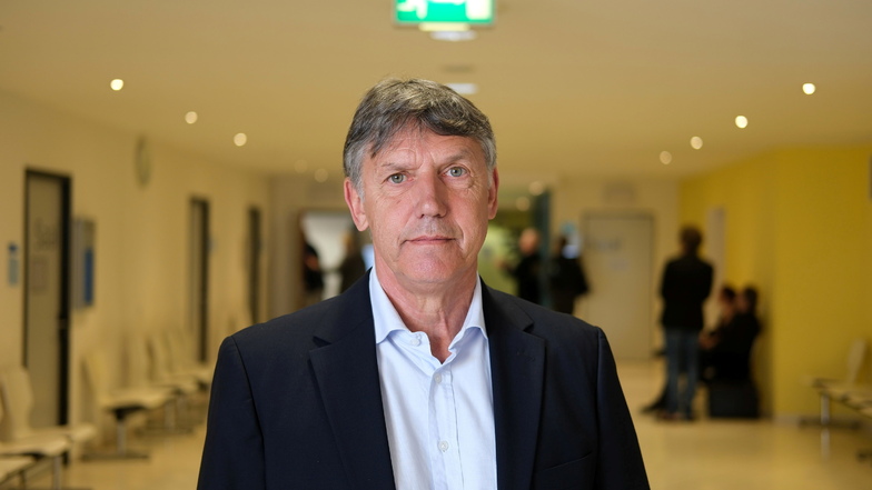Ex-Bundestrainer Buschkow gegen Schwimmverband: Gericht vertagt Entscheidung