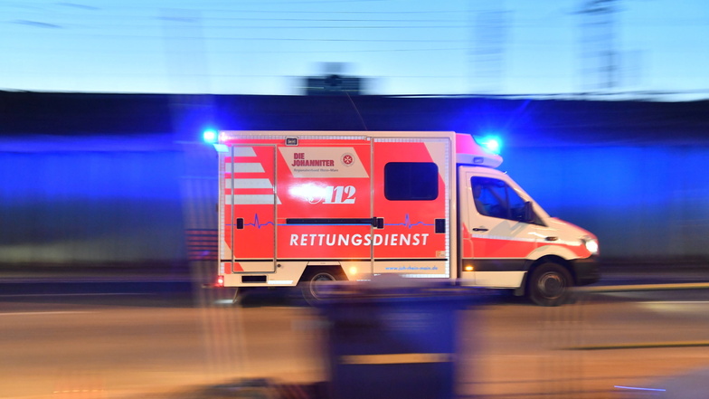 Beim Ausweichen eines Rettungswagens: Kleinkind in Leipzig verletzt