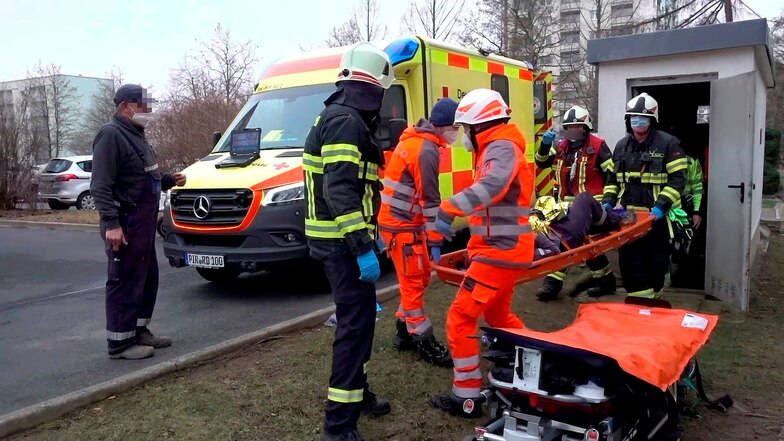 Ein Montagearbeiter ist am Dienstagvormittag auf dem Pirnaer Sonnenstein schwer verletzt worden.