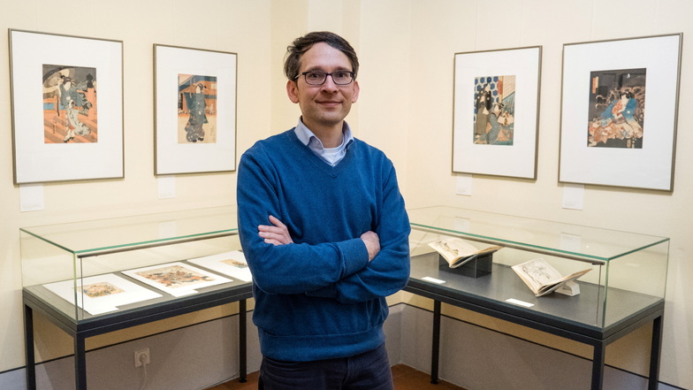 Kai Wenzel, Kunsthistoriker der Görlitzer Sammlungen, fand japanische Holzschnitte im Depot, ließ sie entschlüsseln und erfuhr von ihrem hohen Wert. Bis Oktober sind sie im Barockhaus zu sehen.