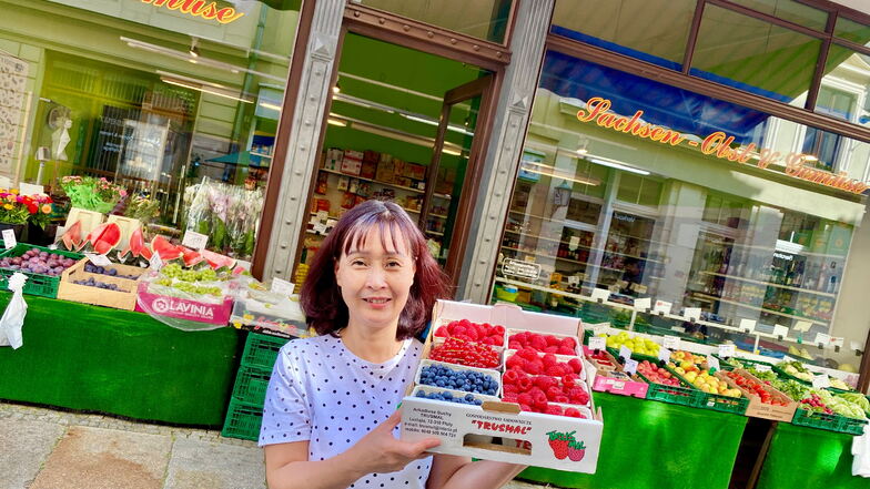 Minh Schubert hat ihren Obst- und Gemüseladen an der Frauenstraße erweitert.