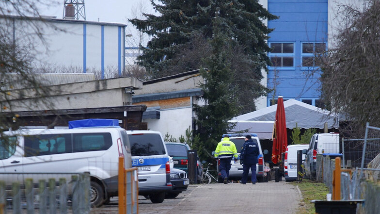 Polizisten untersuchen im Dezember 2019 den Schauplatz der tödlichen Ereignisse in Gerichshain