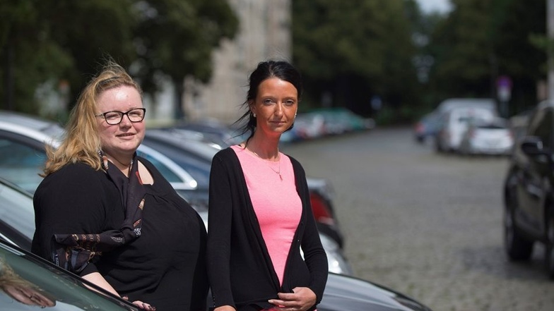 Die Heimleiterin Carola Lindner-Shuinjo und ihre Mitarbeiterin Madeleine Ludwig brauchen dringend Stellflächen für ihre Mitarbeiter.