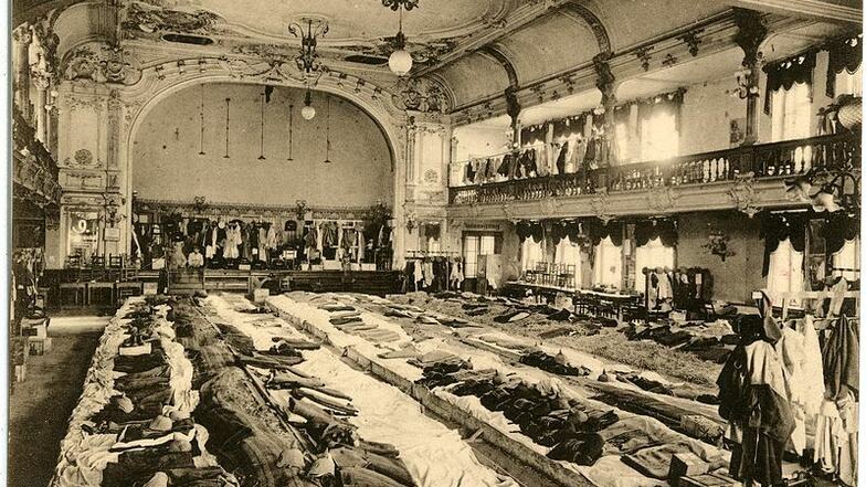 1917 wurde der Saal zur Unterbringung von Verletzten des Krieges genutzt