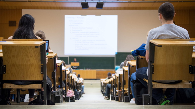 Die sächsischen Universitäten und Hochschulen wurden in den Fächern der Wirtschaft besonders gut bewertet. (Symbolbild)