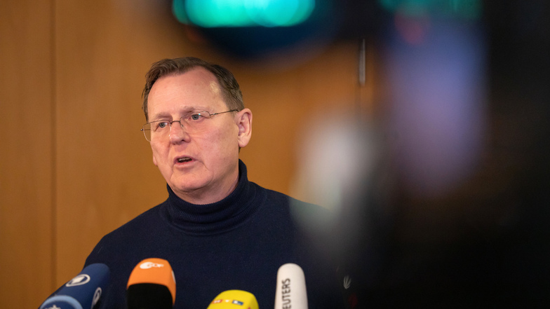Bodo Ramelow will bis zu vorgezogenen Neuwahlen im April 2021 eine Minderheitsregierung aus Linke, SPD und Grünen anführen.