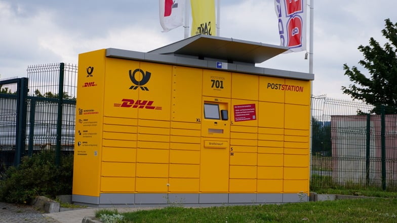 Die automatisierte Poststation vor dem Baustoffhandel Brummer in Hochkirch ist rund um die Uhr in Betrieb.