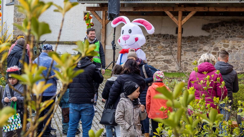 Rund 3.000 Besucher zum Osterfest im Tierpark