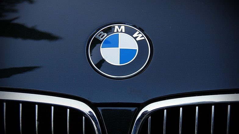 Ein BMW wurde in Radebeul zum Ziel von Dieben.