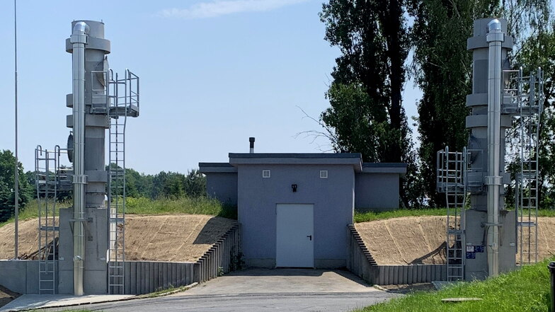 Über die Anlagen in diesen beiden Türmen in Kamenz-Jesau wird Kamenzer Trinkwasser aufbereitet.