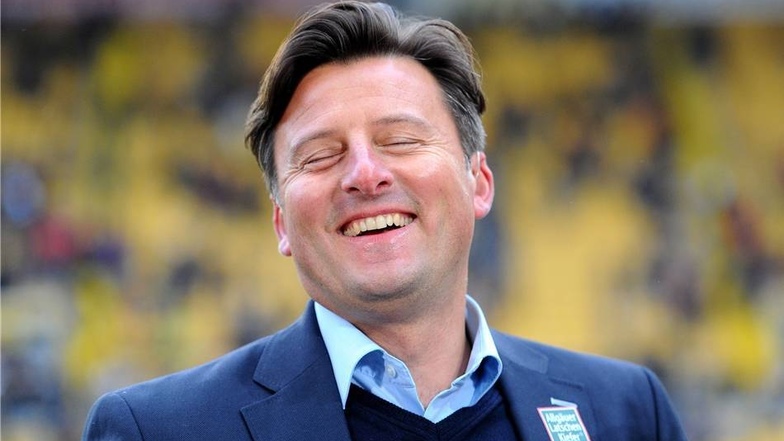 In der 73. Minute konnte Kaiserslauterns Trainer Kosta Runjaic erleichtert lachen...
