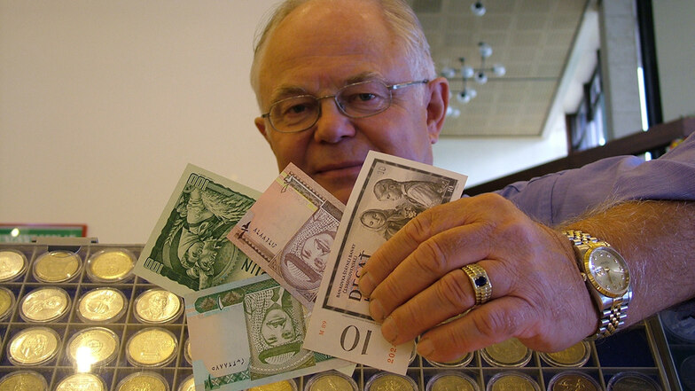 Wilfried Duy, der alte und neue Präsident des Numismatischen Vereins Hoyerswerda, ist Spezialist für Banknoten und Münzen aus Edelmetall. Er gründete 1990 den Verein – als ersten seiner Sparte in den neuen Bundesländern.