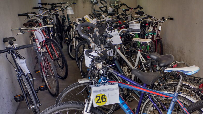 In Ottendorf-Okrilla werden am 10. Juni etliche Fahrräder versteigert. Sie sind allesamt fahrtüchtig.