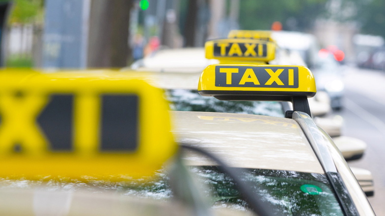 Warum die Dresdner teils lange auf ihr Taxi warten müssen