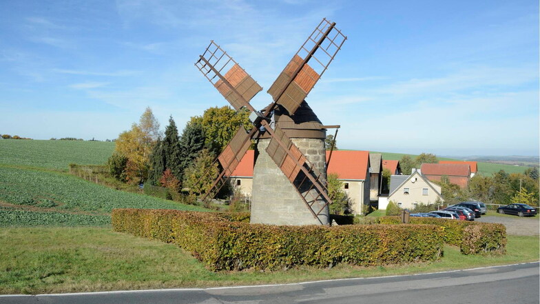 Idyllisch ist das Oberdorf von Reichstädt mit der Windmühle. Bisher war dieser Teil des Dorfs aber vom schnellen Internet abgeschlossen. Das ändert sich nun.