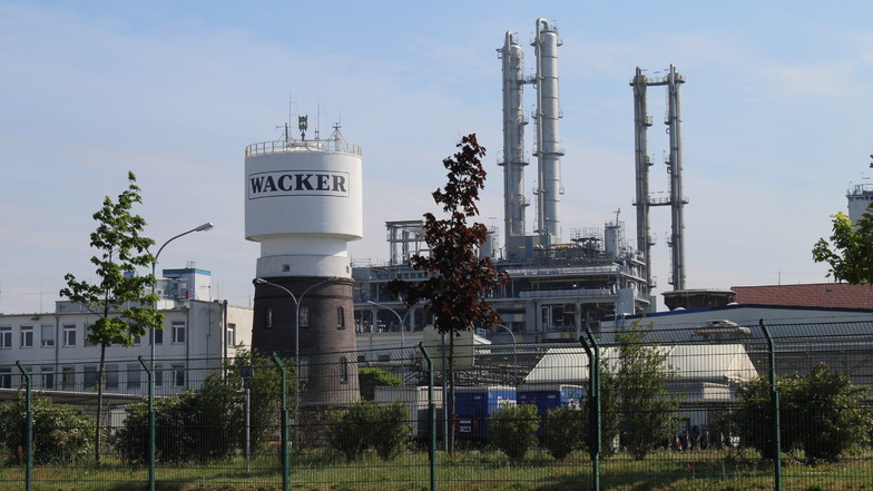 Das Wacker-Chemiewerk in Nünchritz setzt auf den Nachwuchs und engagiert sich deshalb als Patenunternehmen bei "Jugend forscht".