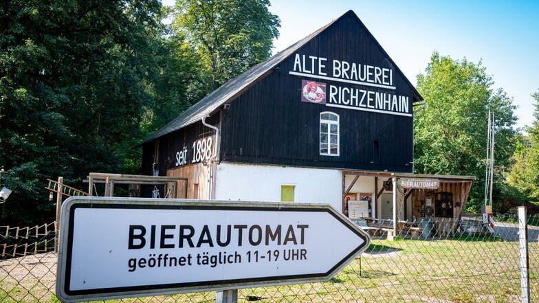 Richzenhainer Biere gibt es nur in der Brauerei aus dem Fass oder zum Mitnehmen in Flaschen aus dem Bierautomaten.