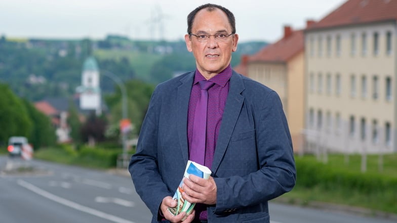 Hubert Paßehr, hier vor der Bürgermeisterwahl 2022, kann seine Amtsgeschäfte aufgrund einer schweren Erkrankung seit diesem März nicht ausüben.