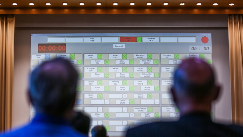 Dresdner Bürgermeisterstreit: Neue Allianz will Wahlen um Monate verschieben