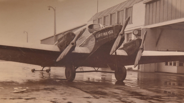 Mit einer dreimotorigen, propellergetriebenen Maschine wie dieser ereignete sich der Flugunfall, bei dem Karl Walther tödlich verletzt wurde.