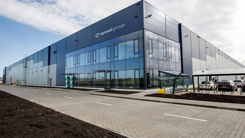 Das neue Produktionsgebäude der Spread Group in Legnica biete Platz für ein vergrößertes Warenlager, einen erweiterten Maschinenpark sowie mehr Büroräume.