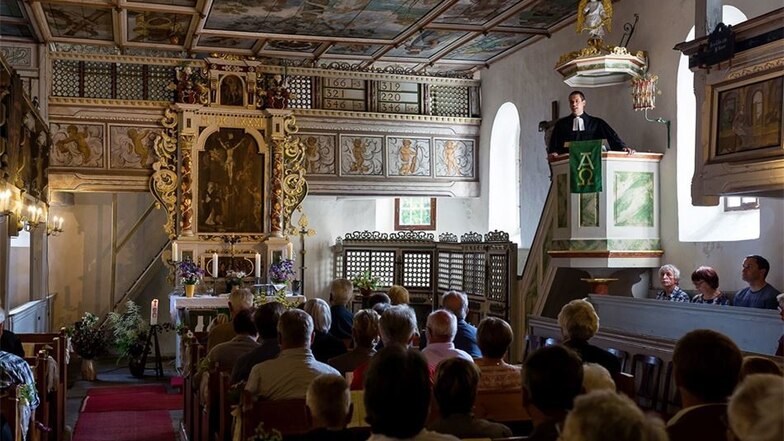 Am Wochenende wurde auch 425 Jahre Kirchweih gefeiert. Dazu lud Pfarrer David Keller am Sonntag zu einem Festgottesdienst in das prachtvolle Gotteshaus ein.