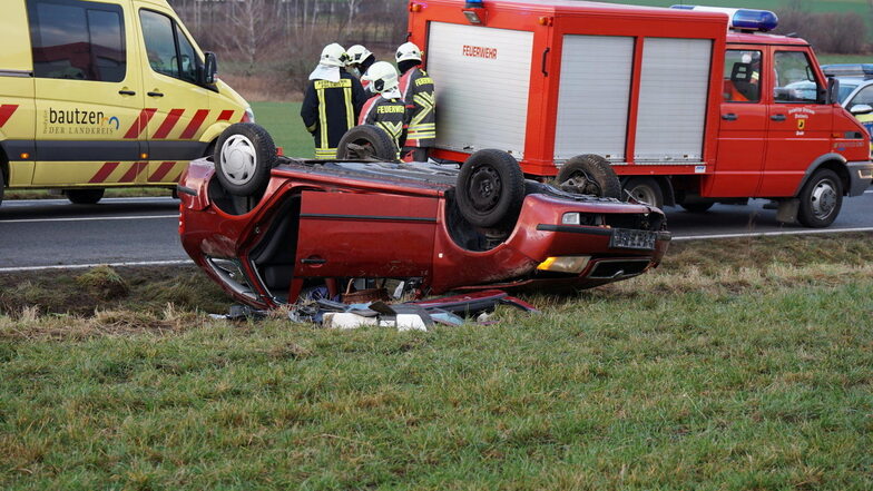 Zwischen Pulsnitz und Weißbach kam es am Montagnachmittag zu einem schweren Unfall.