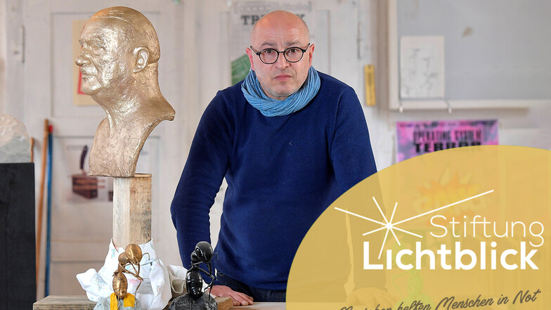 Der aus Italien stammende Bildhauer Sandro Porcu in seinem Atelier in Kirschau.