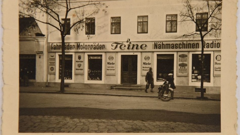 Von 1937 bis 1949 befand sich der Laden in der Wehrstraße 1.