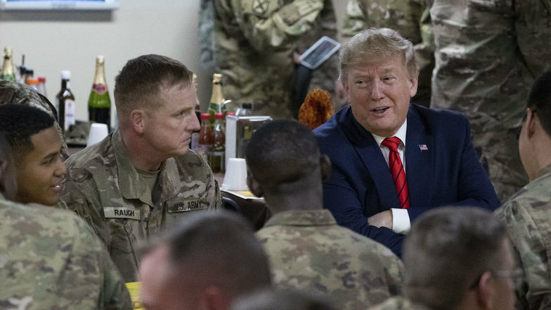 Trump ordnet Truppenabzug an