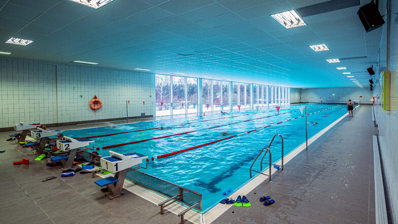 Die Schwimmer haben vier Bahnen in einem 50- und vier Bahnen in einem 25-Meter-Becken zur Verfügung.