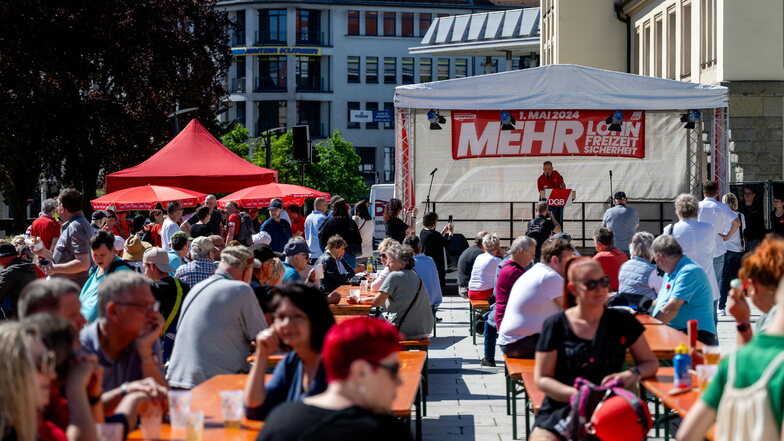 Bautzen: 400 Menschen nehmen an Kundgebung zum 1. Mai 2024 teil