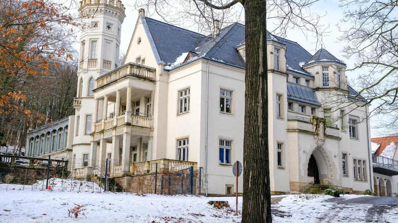 Bei dem Mohrenhaus handelt es sich um eine schlossartige Villa an der Moritzburger Straße in Radebeul.