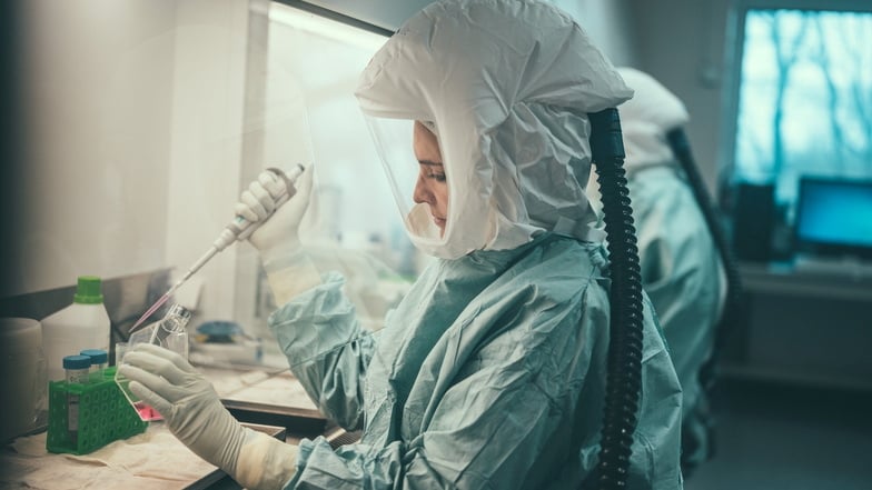 Das Institut für Mikrobiologie der Bundeswehr in München hat auch erstmals in Deutschland bei einem Patienten das Affenpockenvirus zweifelsfrei nachgewiesen.