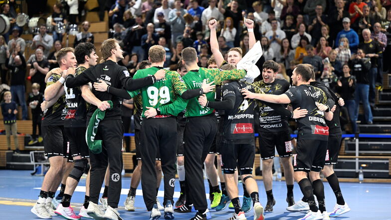 Die Dresdner Zweitliga-Handballer feierten vor Saison-Rekordkulisse ihren siebenten Saisonsieg.