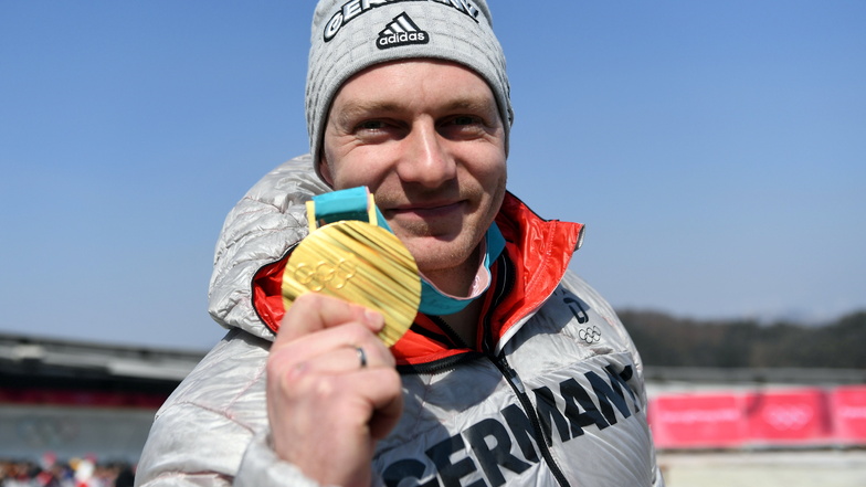 Die Goldmedaille ist das Ziel, auch diesmal: Francesco Friedrich nach seinem Olympiasieg 2018.