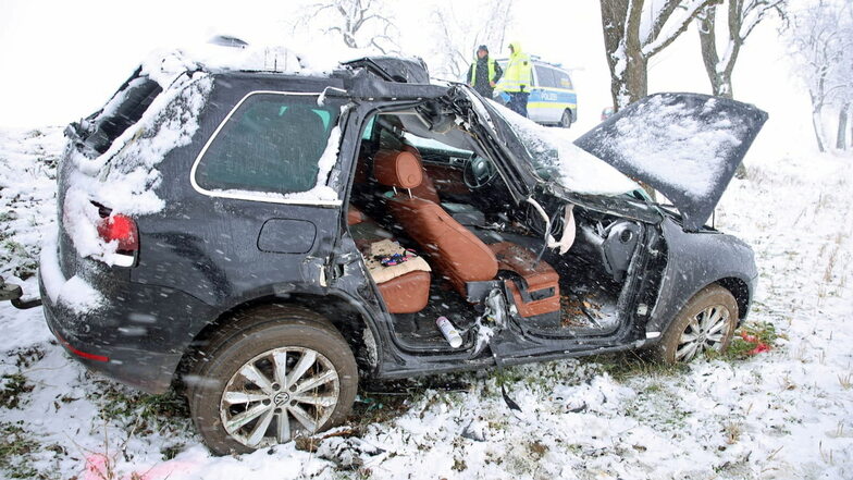 Am Mittwoch kam es gegen Vormittag auf der S47 zwischen Burkartshain und Neichen zu einem schweren Verkehrsunfall.