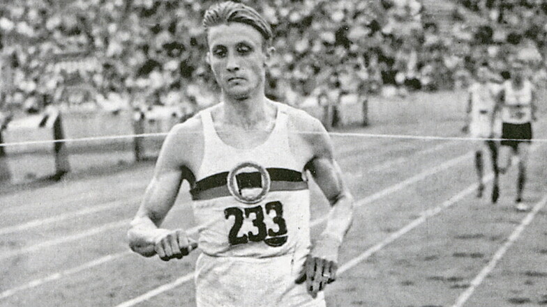 „Die Uhr muss kaputt sein“: Dresdner Rekordläufer Rudolf Harbig. Er stellte zwischen 1939 und 1941 mehrere Weltrekorde über verschiedene Distanzen auf.