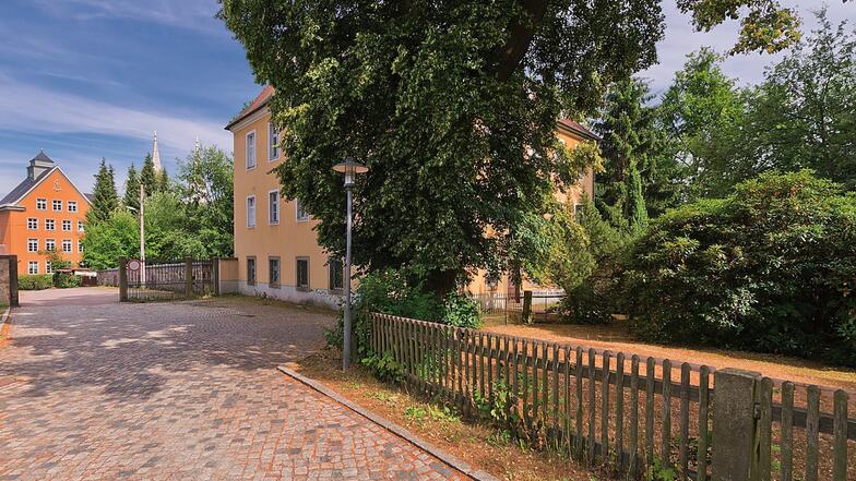 Herrenhaus des ehem. Rittergutes in Schirgiswalde-Kirschau / Mindestgebot 150.000 Euro