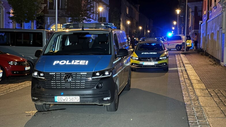 Bei einer Auseinandersetzung in Plauen sind mehrere Menschen verletzt geworden.