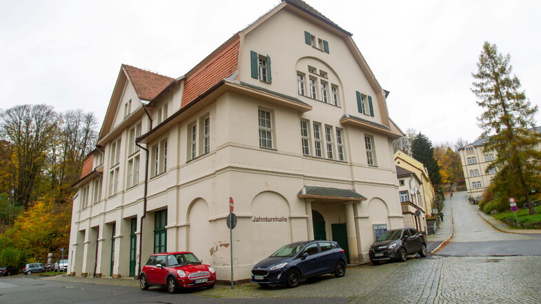 Die Jahnturnhalle in Sebnitz ist die älteste Sporthalle der Stadt.