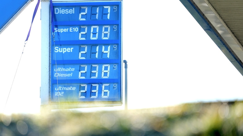 Unglaublich, aber wahr: Die Benzinpreise am Dienstag.